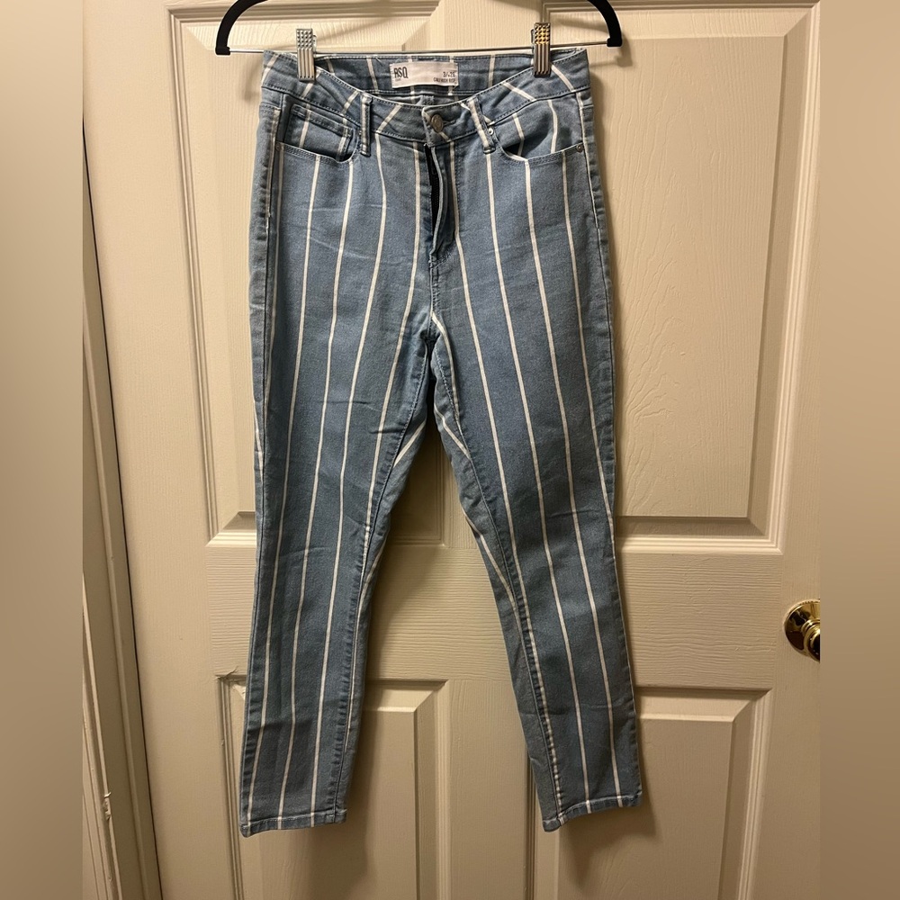 RSQ Women's Blue and White Striped Women's Straight Leg Jeans. Size 3